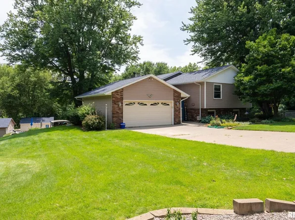 20702 41st Ave N, Port Byron, IL 61275