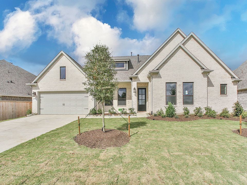 1st image of 4939 Creekbend Dr