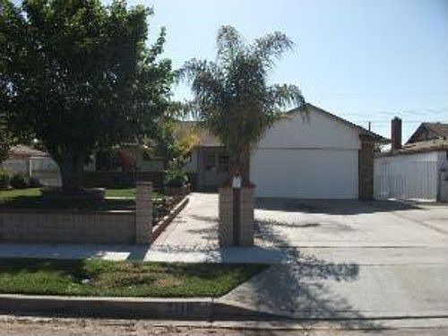1st image of 2118 S Vine Ave