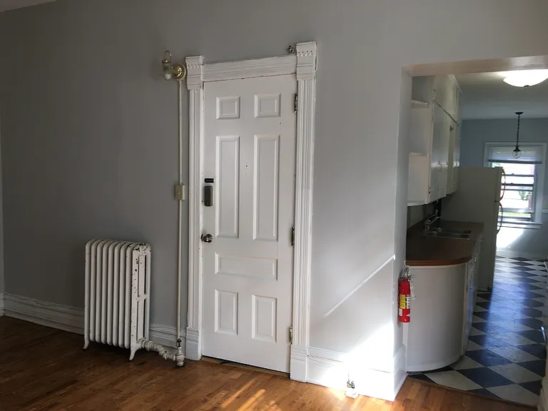 442 Fountain St NE #4 — Photo 8