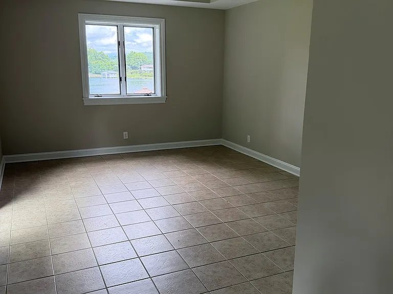385 Steadman Rd — Photo 13