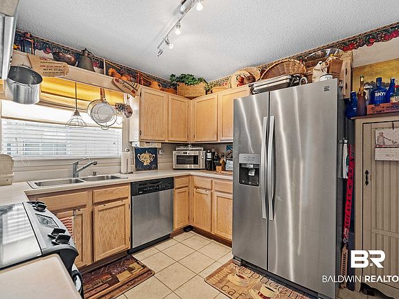 5th image of 7636 Audubon Dr