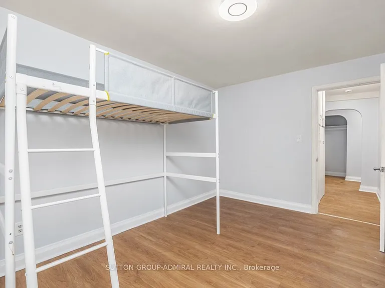 227 Regent St #6 — Photo 17