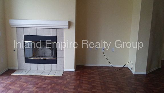 4th image of 13350 Somerset St