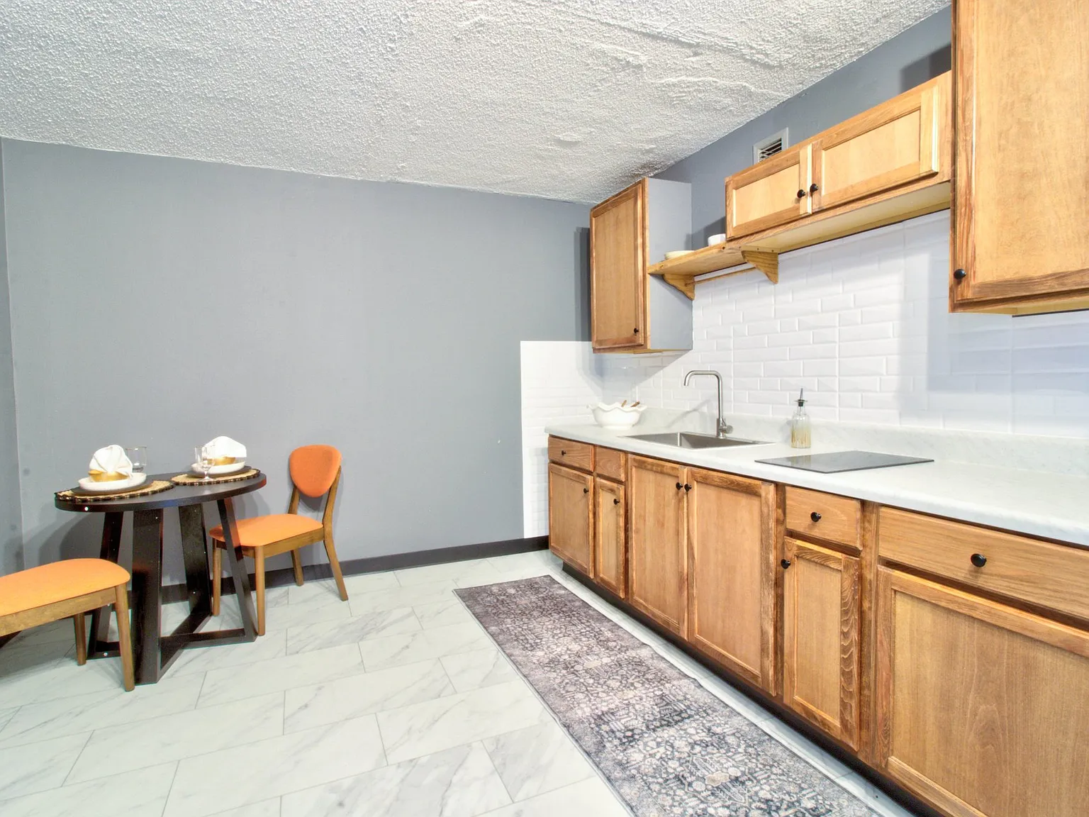 Blossom Suite | Furnished & Unfurnished | $800 Monthly plus $200 for Utilities — Photo 4