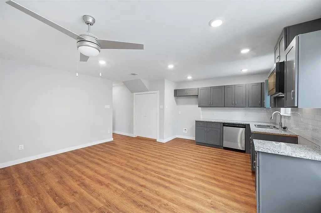 3 bed, 2.0 bath, 1150 sqft, $1,700 — Photo 3