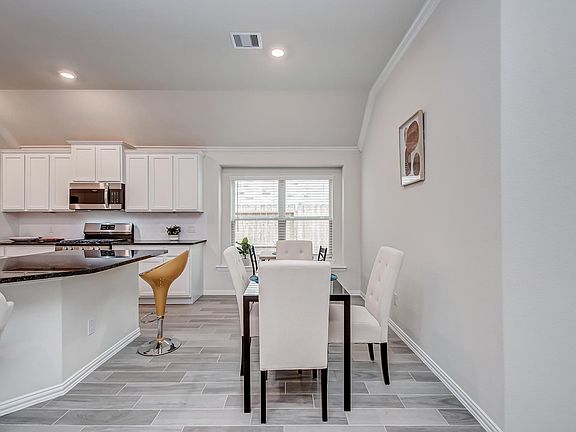 5th image of 28639 Monarch Cliffs Dr