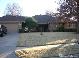3204 Crown Feathers Dr, Edmond, OK 73013