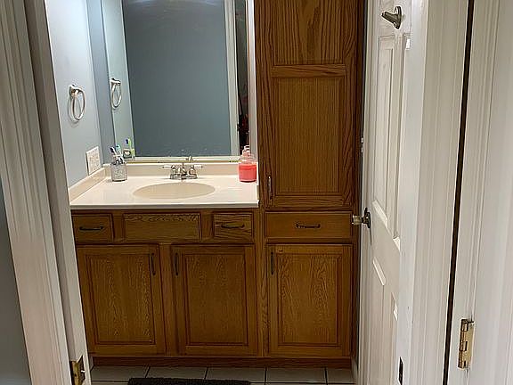 5th image of 146 Shiloh Dr
