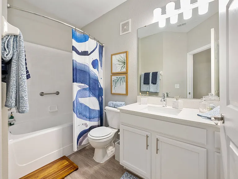Grand Reserve Apartment Homes — Photo 24