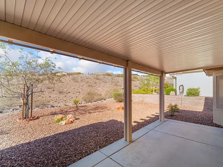 2571 Thatcher Ave — Photo 27
