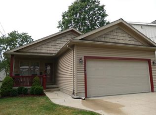 152 Hazelwood Ave, Barberton, OH 44203