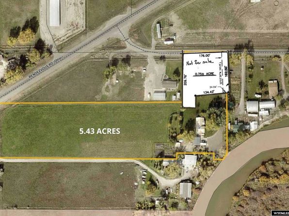 9 Mission Rd, Riverton, WY 82501