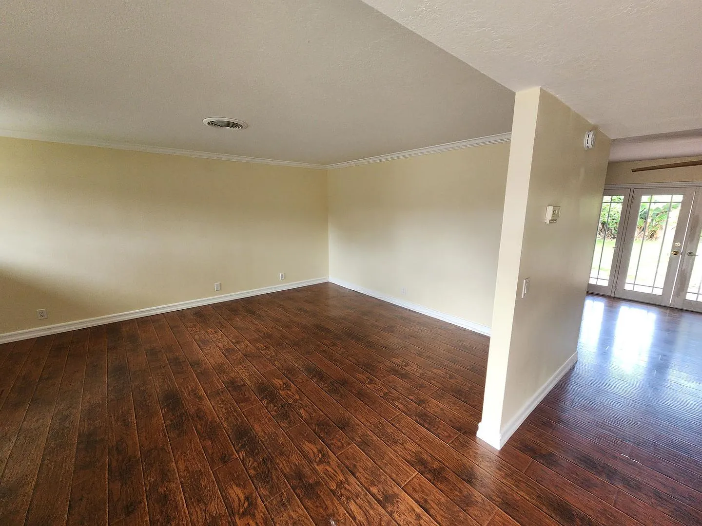 Quite Neighborhood: 3 Bedroom 2 Bath Home — Photo 4