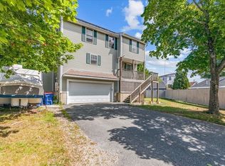 21 Crescent Pl, Wareham, MA 02571