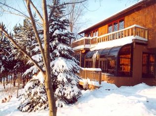 1877 Lewis Rd, Mount Horeb, WI 53572