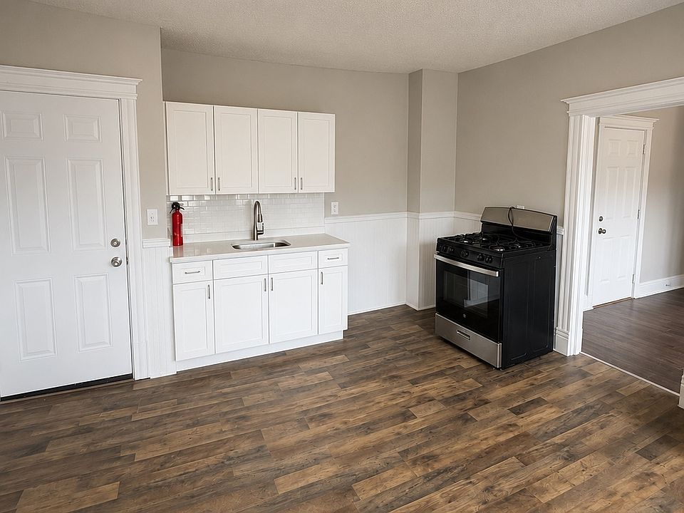 1st image of 197 Glen St #3S