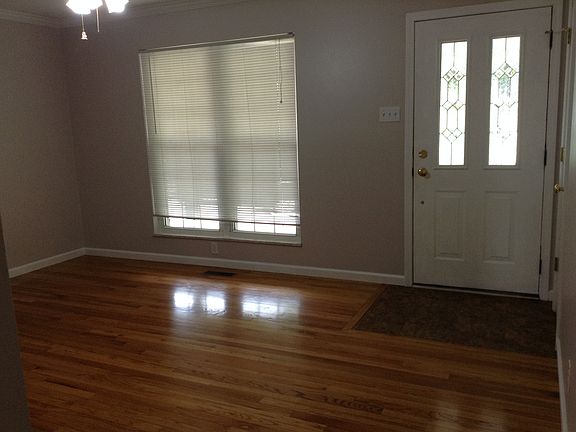 4th image of 452 Burncoate Dr