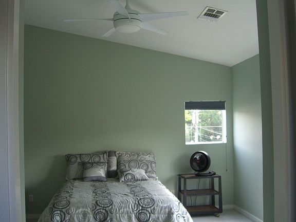 master bed 3rd floor