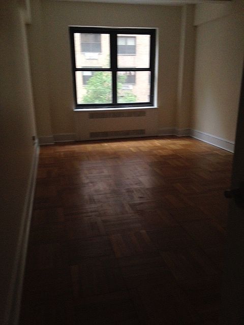 2nd image of 150 E 37th St APT 7A