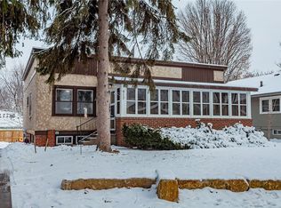 917 39th St, Des Moines, IA 50312