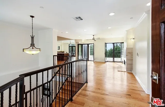 4 bed, 5.0 bath, 3000 sqft, $14,000 — Photo 3