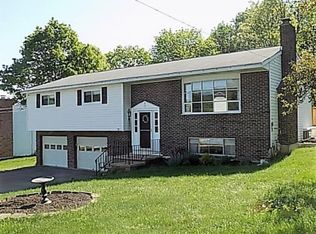 1517 Carnegie Dr, Vestal, NY 13850