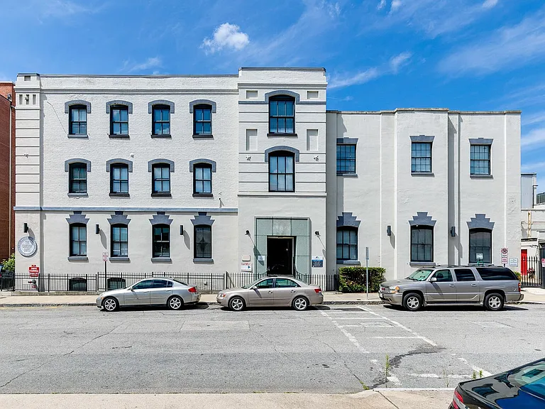 The Cameron Lofts — Photo 20