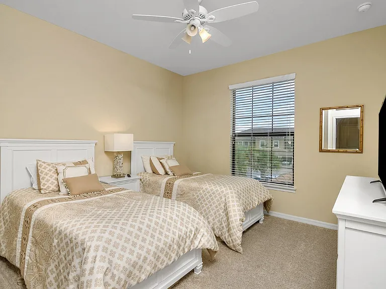 9440 Benvenuto Ct #204 — Photo 10