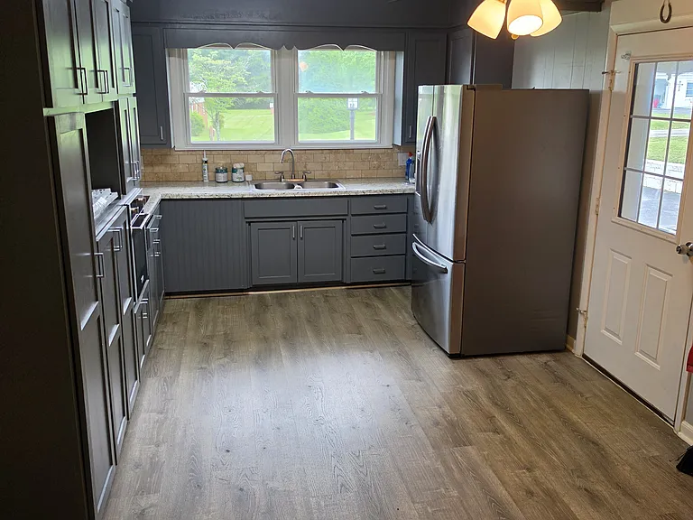 230 Lone Star Rd — Photo 13