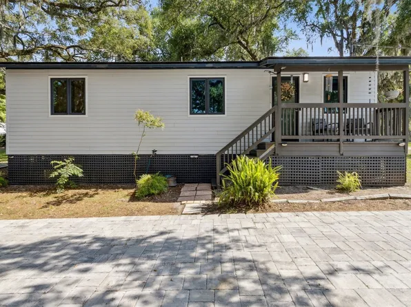 724 N 14th St, Fernandina Beach, FL 32034