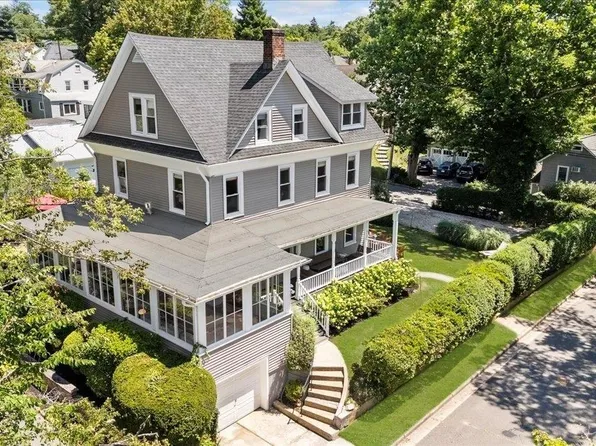 101 Brown Street, Sea Cliff, NY 11579
