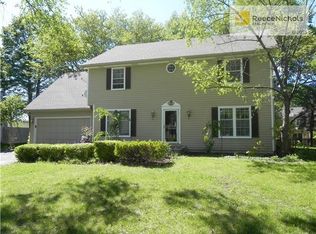 11424 W 106th St, Overland Park, KS 66214