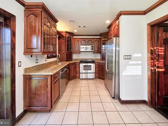 3rd image of 3634F Aldino Rd #F