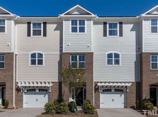 1517 Gathering Park Cir, Cary, NC 27519