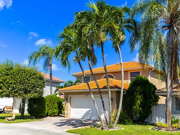 3rd image of 11561 SW 11th Street
