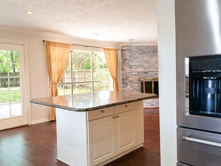 1704 Crystal Hills Dr — Photo 10