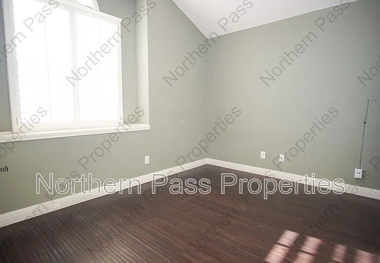 1516 Cherokee Ridge Dr — Photo 18