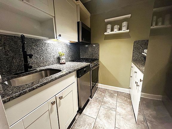 5th image of 7259 Shore Rd APT 6L