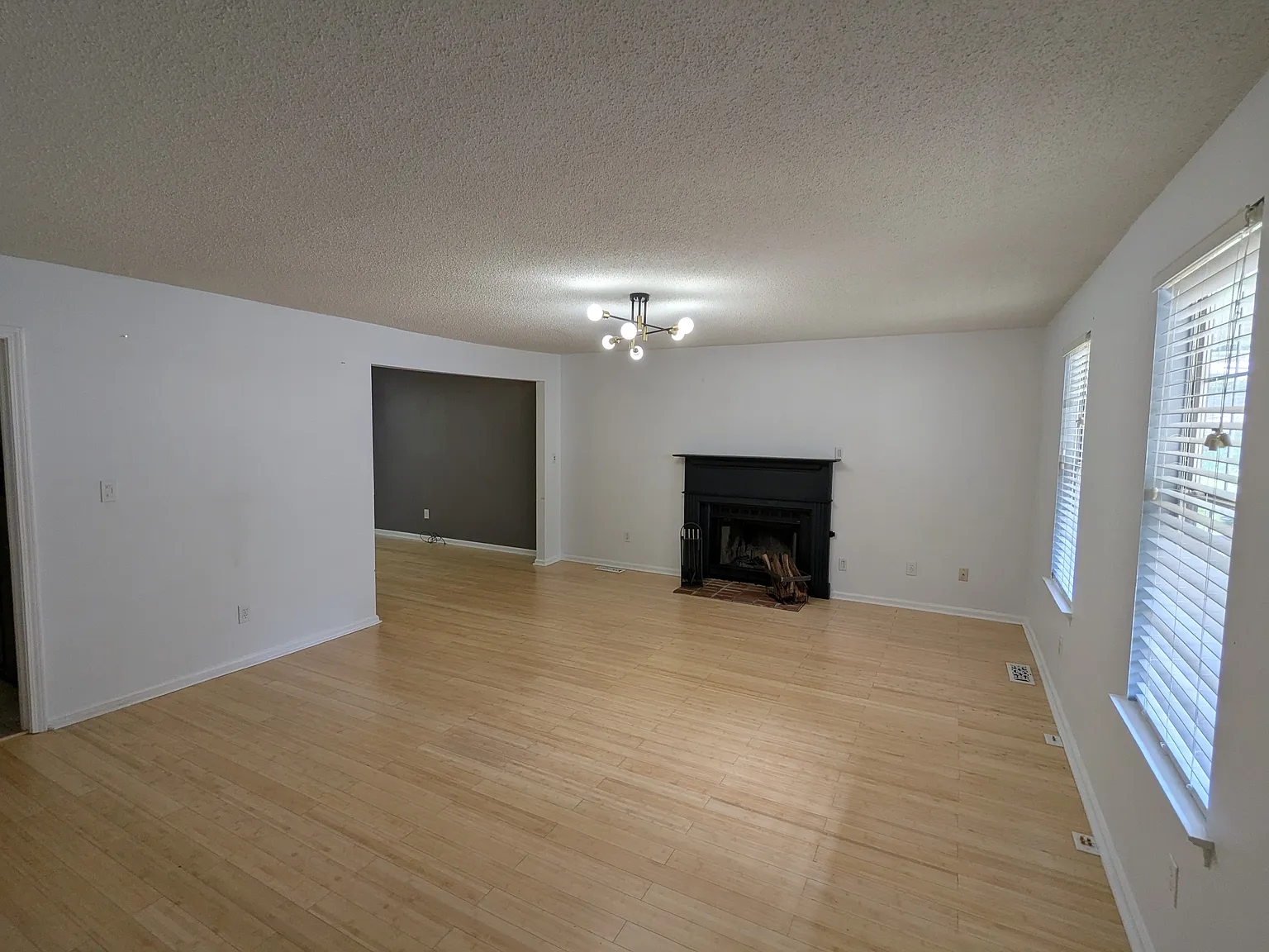 3 bed, 2.5 bath, 1500 sqft, $1,795 — Photo 4