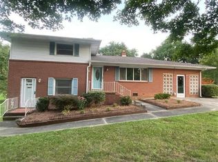 137 Greenview Dr, Kannapolis, NC 28081