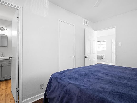 4th image of 4156-4160 Folsom Ave #4156-A