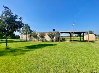 521 County Road 3070, Crockett, TX