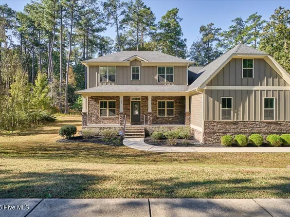 160 Glenmoor Drive, Southern Pines, NC 28387