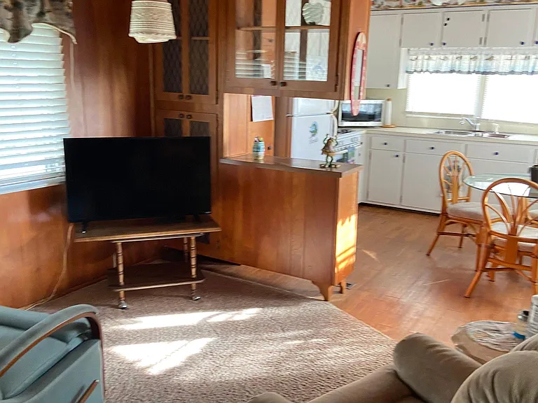 3807 Linwood — Photo 31