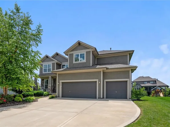 24631 W 126th St, Olathe, KS 66061