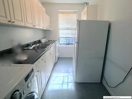 Rented by Sovereign Associates | media 7