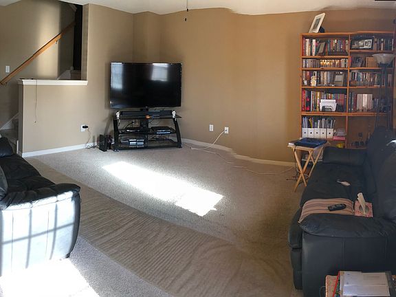 4th image of 2082 White Tail Ct