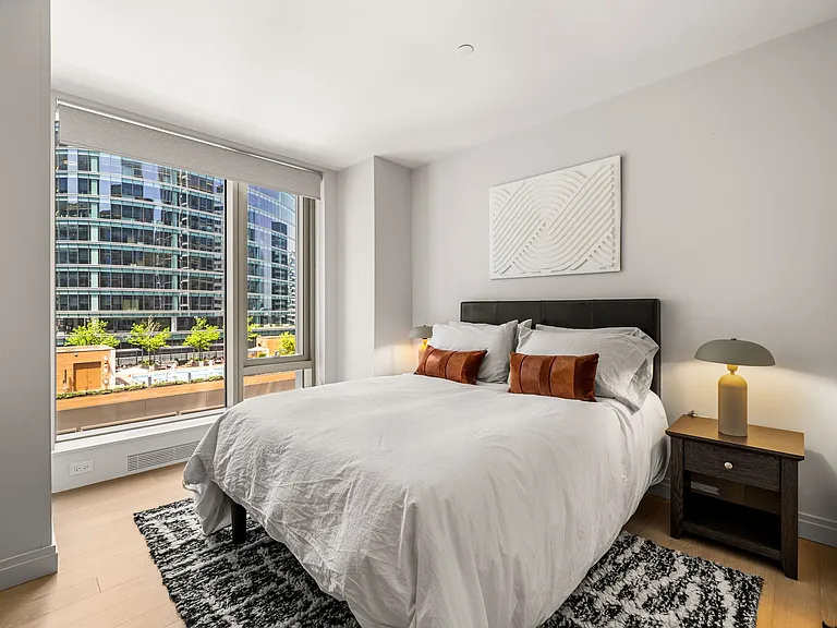 135 Seaport Blvd #705 — Photo 3