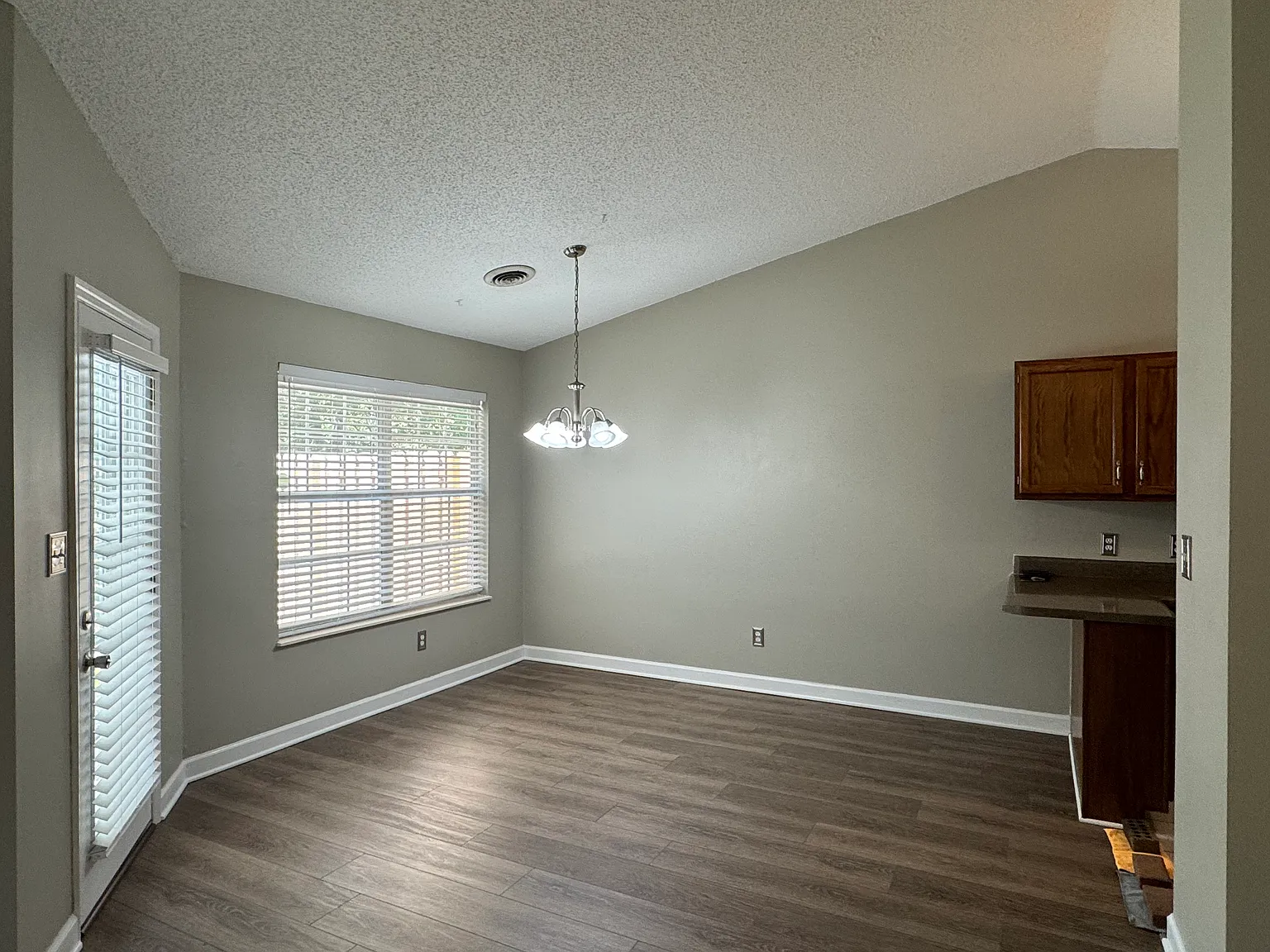10086 Gate Post Way — Photo 4
